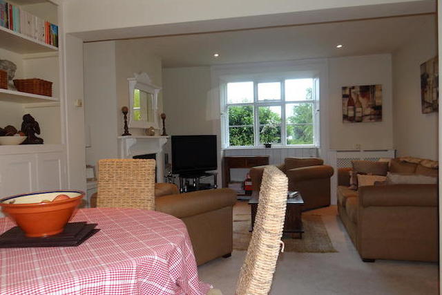  Image of 3 bedroom  to rent in High Street Longborough Moreton-in-Marsh GL56 at High Street, Longborough GL56