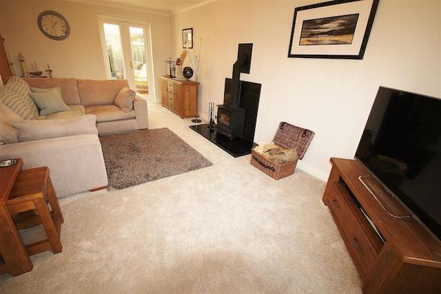  Image of 4 bedroom  for sale in Garthends Lane Hemingbrough Selby YO8 at Garthends Lane, Hemingbrough, Selby YO8