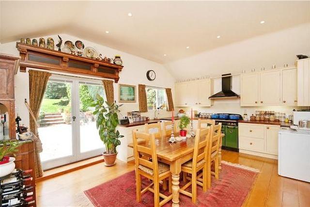  Image of 4 bedroom  for sale in Tidworth Road Allington Salisbury SP4 at Allington, Salisbury, Wiltshire SP4