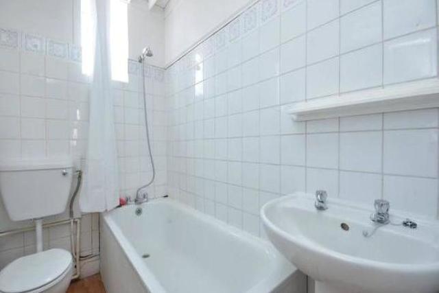 Image of 4 bedroom Flat for sale in Ewell Road Surbiton KT6 at Ewell Road, Surbiton KT6