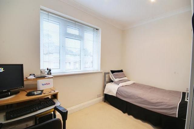  Image of 4 bedroom Property to rent in Ashbourne Road London W5 at Ashbourne Road, Ealing W5