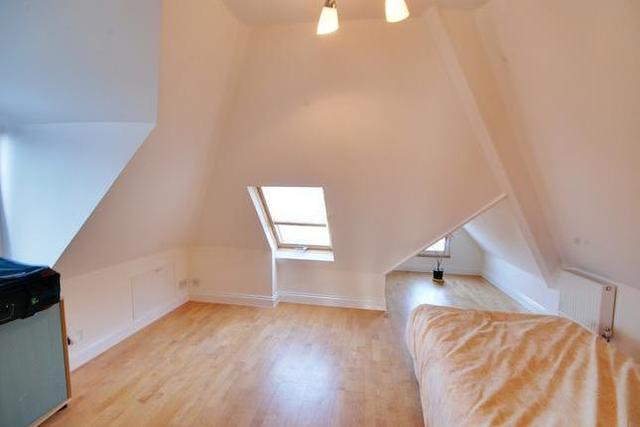  Image of 5 bedroom Property to rent in Mount Avenue London W5 at Mount Avenue, Ealing W5