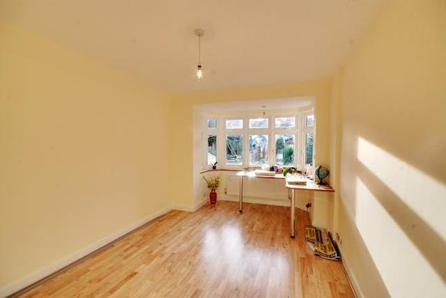  Image of 5 bedroom Property to rent in Mount Avenue London W5 at Mount Avenue, Ealing W5