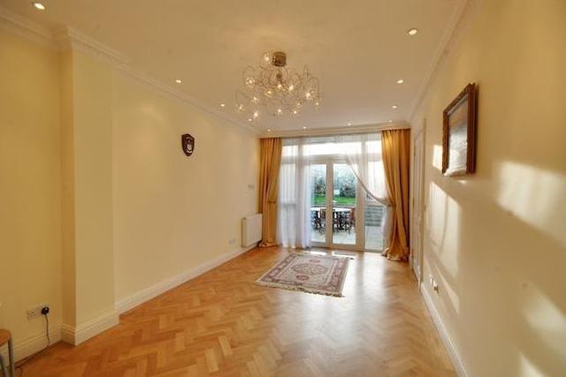  Image of 5 bedroom Property to rent in Mount Avenue London W5 at Mount Avenue, Ealing W5