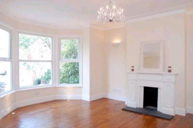  Image of 5 bedroom Property to rent in Ridgeway Road Osterley Isleworth TW7 at Ridgeway Road, Isleworth TW7