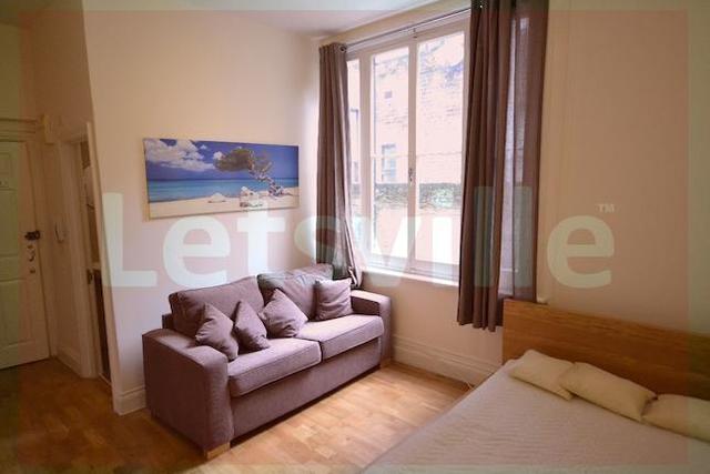  Image of Studio flat to rent in Courtfield Gardens London SW5 at Courtfield Gardens, London SW5
