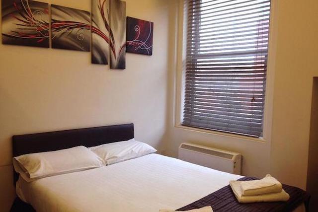  Image of Studio flat to rent in Rotherhithe New Road London SE16 at Rotherhithe New Road, London SE16