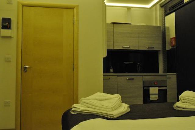  Image of Studio flat to rent in Rotherhithe New Road London SE16 at Rotherhithe New Road, London SE16