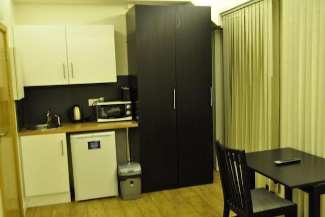  Image of Studio flat to rent in Rotherhithe New Road London SE16 at Rotherhithe New Road, London SE16