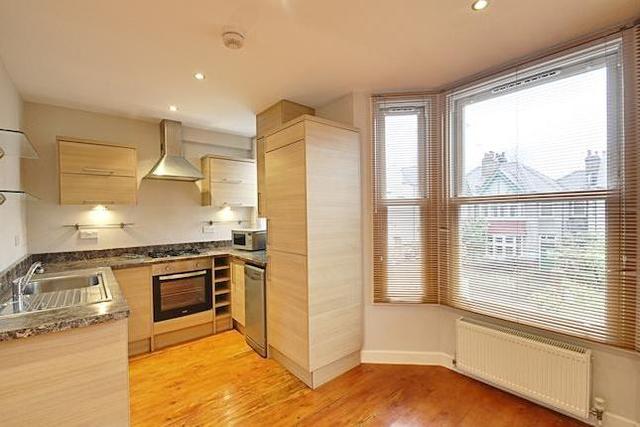  Image of 2 bedroom Flat to rent in Barrowgate Road London W4 at Barrowgate Road, Chiswick W4
