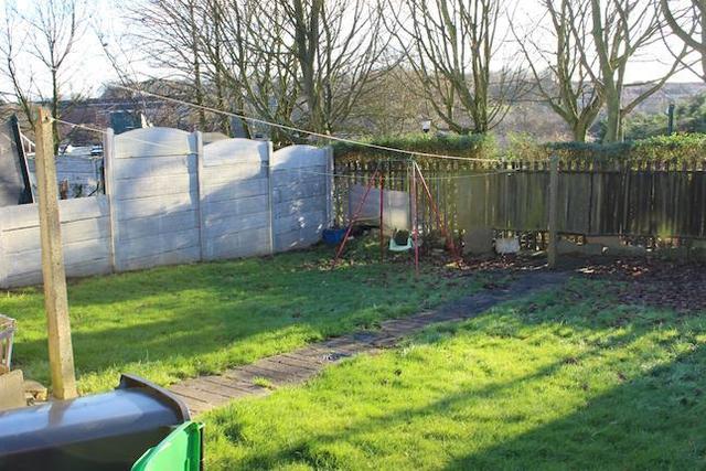  Image of 3 bedroom  to rent in Caunts Crescent Sutton-in-Ashfield NG17 at Caunts Crescent, Sutton In Ashfield, Nottinghamshire NG17