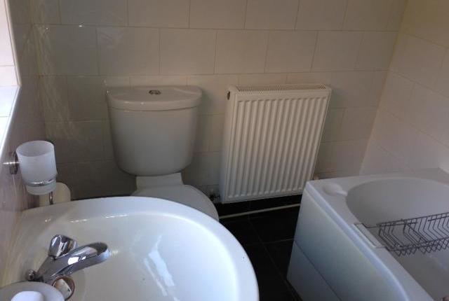  Image of 3 bedroom Terraced house to rent in Belmont Street Scunthorpe DN16 at Belmont Street, Scunthorpe DN16