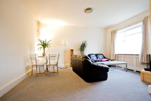  Image of 1 bedroom Flat to rent in Charlbert Street London NW8 at Charlbet Court, Charlbet Street, London, St. John