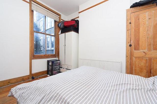  Image of 1 bedroom Property for sale in Latchmere Road London SW11 at Latchmere Road, Battersea SW11