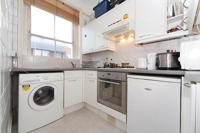  Image of 1 bedroom Property for sale in Latchmere Road London SW11 at Latchmere Road, Battersea SW11