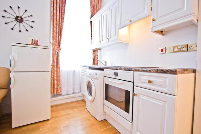  Image of 2 bedroom Flat to rent in Upper Montagu Street London W1H at Upper Montagu Street, Marylebone, London, Marylebone W1H