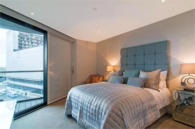  Image of 2 bedroom Flat to rent in Kirtling Street London SW8 at Kirtling Street, London SW8