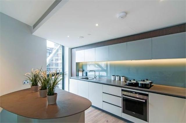  Image of 2 bedroom Flat to rent in Kirtling Street London SW8 at Kirtling Street, London SW8