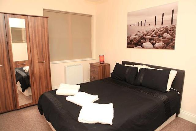  Image of 2 bedroom Flat to rent in Commercial Road London E1 at Commercial Road, London E1