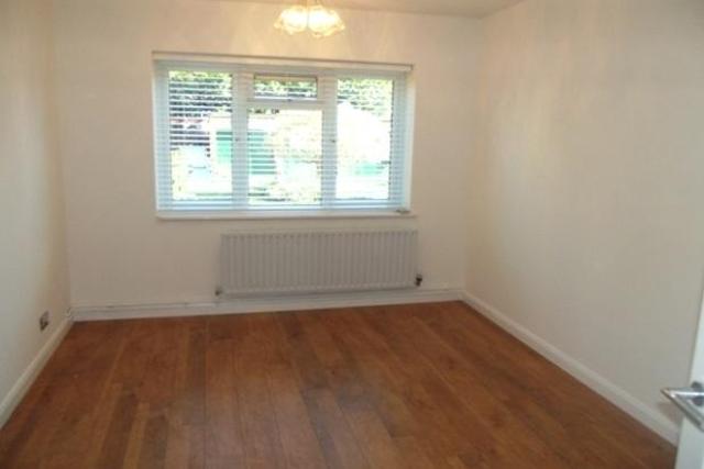  Image of 2 bedroom Maisonette to rent in Gordon Road London E4 at Gordon Road, London E4
