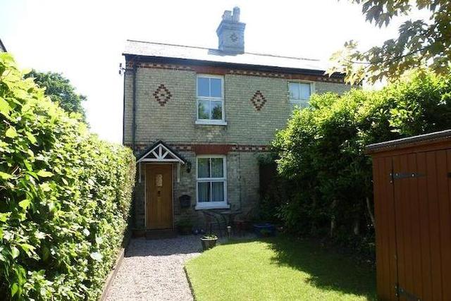  Image of 2 bedroom Property to rent in Trumpington Road Trumpington Cambridge CB2 at Nightingale Cottages, Trumpington Road, Cambridge CB2