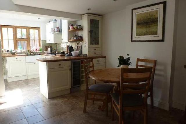  Image of 2 bedroom Property to rent in Trumpington Road Trumpington Cambridge CB2 at Nightingale Cottages, Trumpington Road, Cambridge CB2