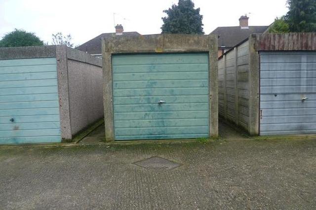  Image of 2 bedroom  for sale in Western Avenue Thorpe Egham TW20 at Western Avenue, Thorpe, Egham TW20
