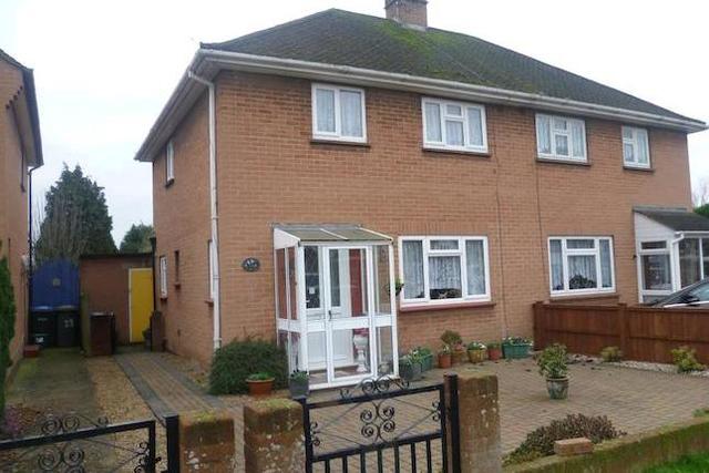  Image of 2 bedroom  for sale in Western Avenue Thorpe Egham TW20 at Western Avenue, Thorpe, Egham TW20