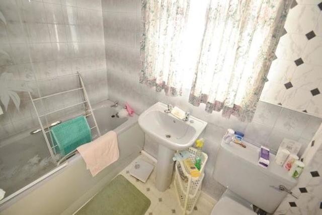  Image of 2 bedroom  for sale in Western Avenue Thorpe Egham TW20 at Western Avenue, Thorpe, Egham TW20
