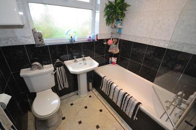  Image of 4 bedroom Detached Bungalow for sale in Mill Road Dilham North Walsham NR28 at Dilham, Norwich NR28