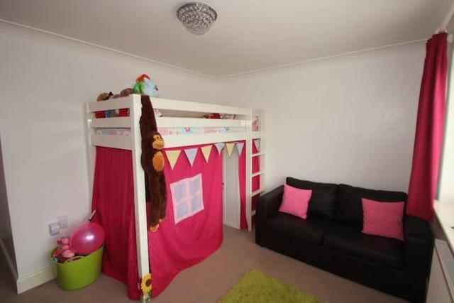  Image of 4 bedroom  for sale in Lionel Road Canvey Island SS8 at Lionel Road, Canvey Island SS8
