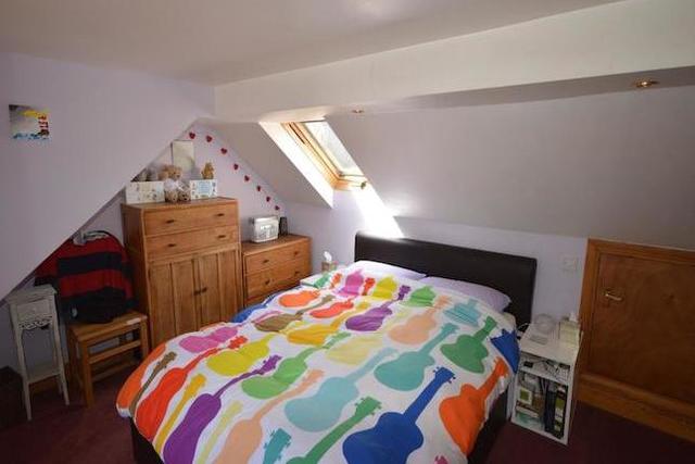  Image of 4 bedroom Property to rent in Manor Way Banstead SM7 at Manor Way, Banstead SM7