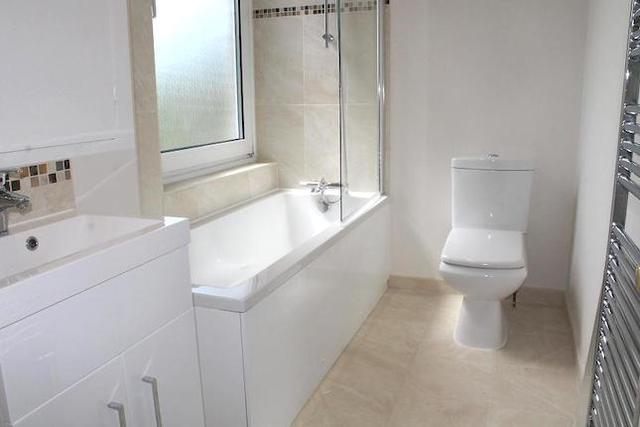  Image of 5 bedroom Property to rent in College Road Haywards Heath RH16 at College Road, Haywards Heath RH16