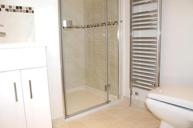  Image of 5 bedroom Property to rent in College Road Haywards Heath RH16 at College Road, Haywards Heath RH16