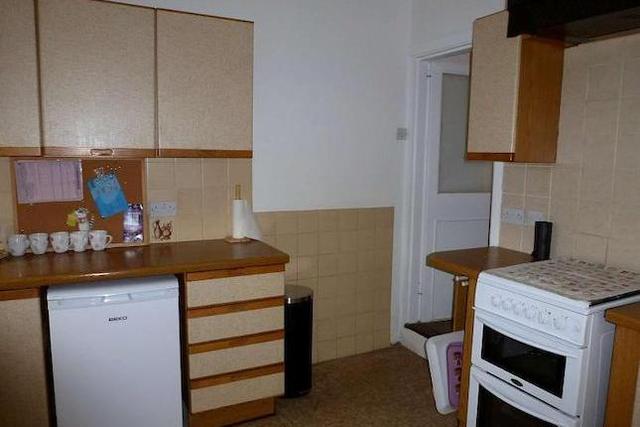  Image of 5 bedroom Property to rent in Francis Avenue Southsea PO4 at Francis Avenue, Southsea PO4