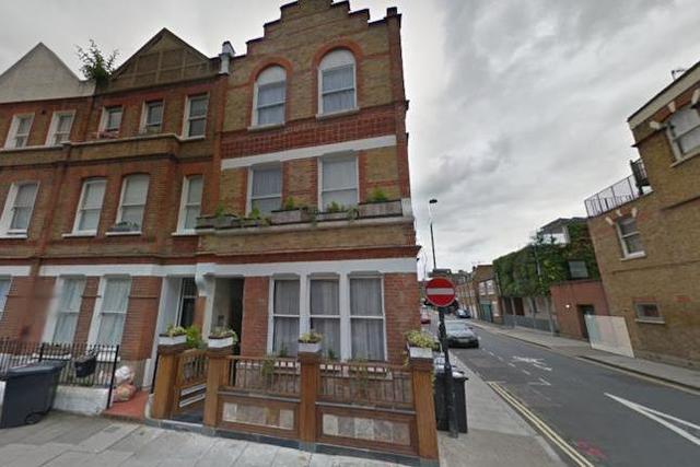  Image of Studio flat to rent in Heyford Terrace London SW8 at Heyford Terrace, Vauxhall, London SW8
