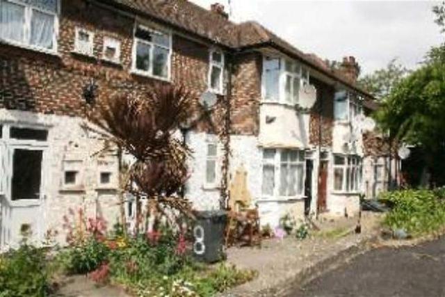  Image of 2 bedroom Flat to rent in Endersleigh Gardens London NW4 at Endersleigh Gardens, Hendon, London NW4