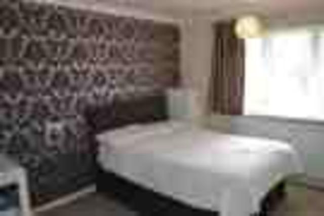  Image of 2 bedroom Maisonette to rent in Roslyn Close Smethwick B66 at Roslyn Close, Smethwick B66
