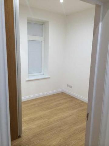  Image of 2 bedroom Flat to rent in Finchley Road London NW11 at Finchley Road, London NW11
