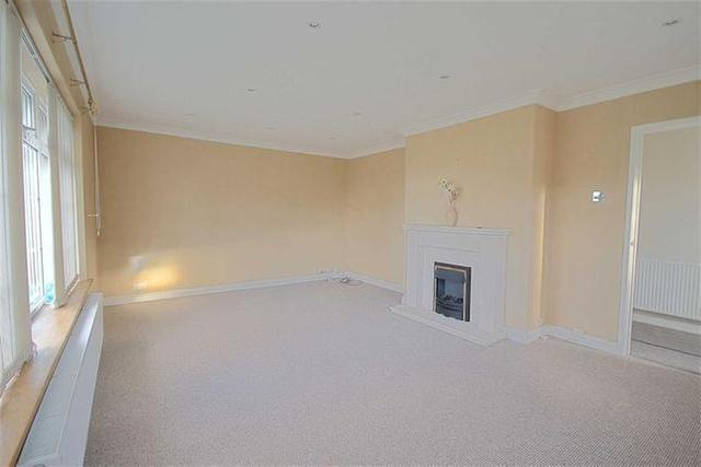  Image of 3 bedroom Semi-Detached Bungalow to rent in Hudmans Close Twyning Tewkesbury GL20 at Hudmans Close, Twyning, Tewkesbury GL20