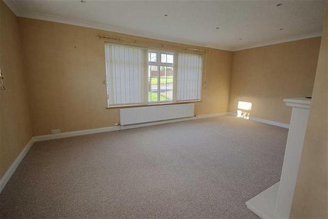  Image of 3 bedroom Semi-Detached Bungalow to rent in Hudmans Close Twyning Tewkesbury GL20 at Hudmans Close, Twyning, Tewkesbury GL20
