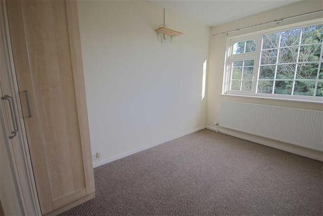  Image of 3 bedroom Semi-Detached Bungalow to rent in Hudmans Close Twyning Tewkesbury GL20 at Hudmans Close, Twyning, Tewkesbury GL20