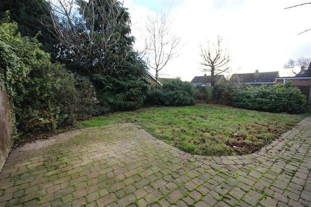  Image of 3 bedroom Semi-Detached Bungalow to rent in Hudmans Close Twyning Tewkesbury GL20 at Hudmans Close, Twyning, Tewkesbury GL20