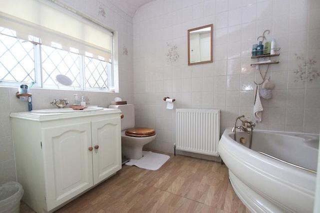 Image of 4 bedroom  for sale in Monkhams Lane Woodford Green IG8 at Monkhams Lane, Woodford Green IG8