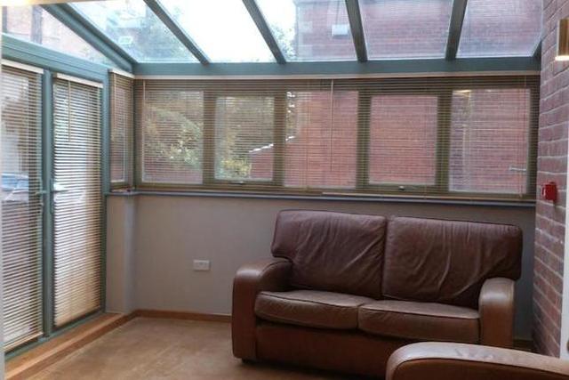  Image of 4 bedroom End of Terrace to rent in Sharrow Vale Road Sheffield S11 at Sharrowvale Road, Sharrowvale, Sheffield S11