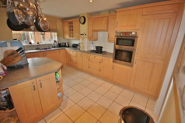  Image of 6 bedroom  for sale in Chapel Fields Brewers End Takeley Bishop