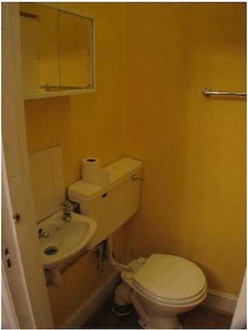  Image of Studio flat to rent in Stanwick Road London W14 at Stanwick Road, West Kensington, London W14