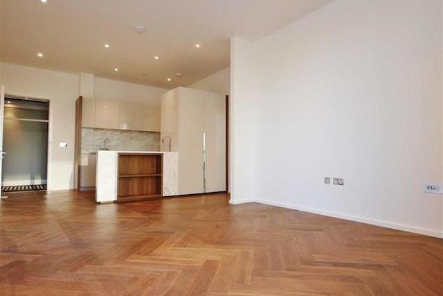  Image of 1 bedroom Flat to rent in Kirtling Street London SW8 at Ambassador Building, Embassy Gardens, Nine Elms, London SW8