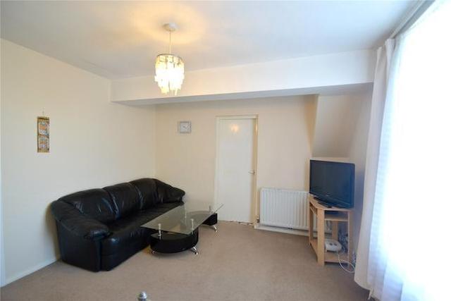  Image of 1 bedroom Flat to rent in Lower Addiscombe Road Addiscombe Croydon CR0 at Lower Addiscombe Road, Addiscombe, Croydon CR0