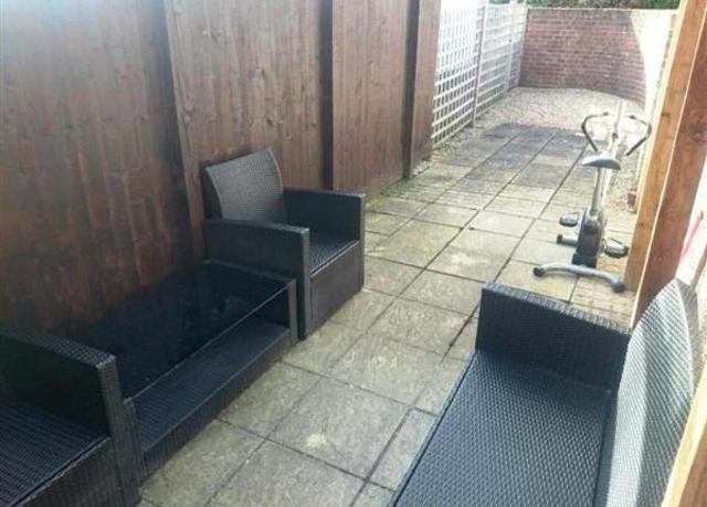  Image of 1 bedroom Property to rent in Maple Road Poole BH15 at Maple Road, Poole BH15